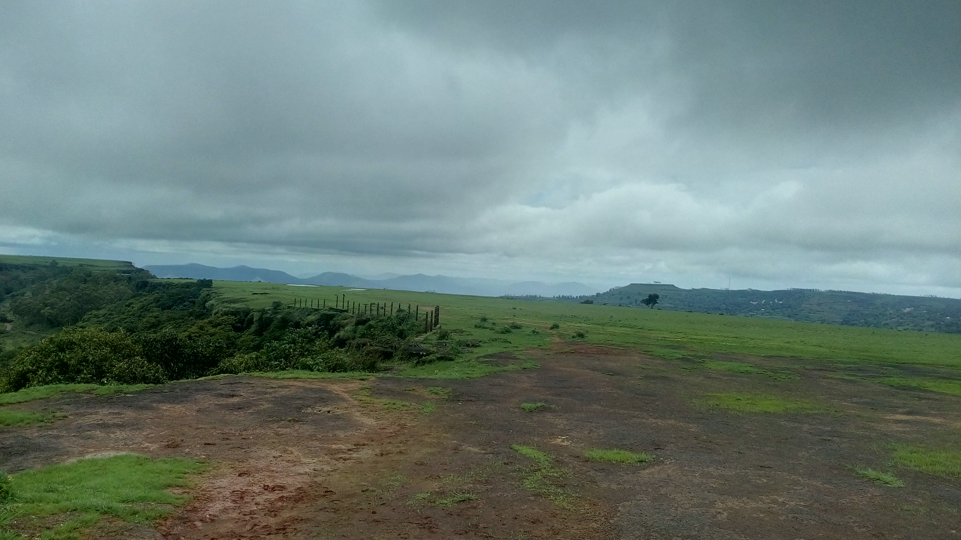 Tableland plateau — the must-see landmark in Panchgani